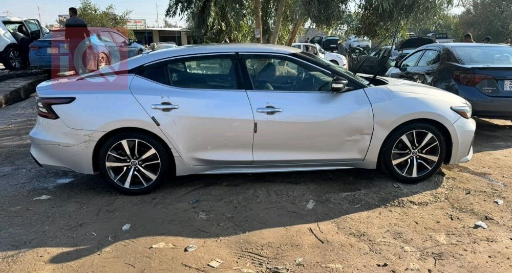 Nissan Maxima